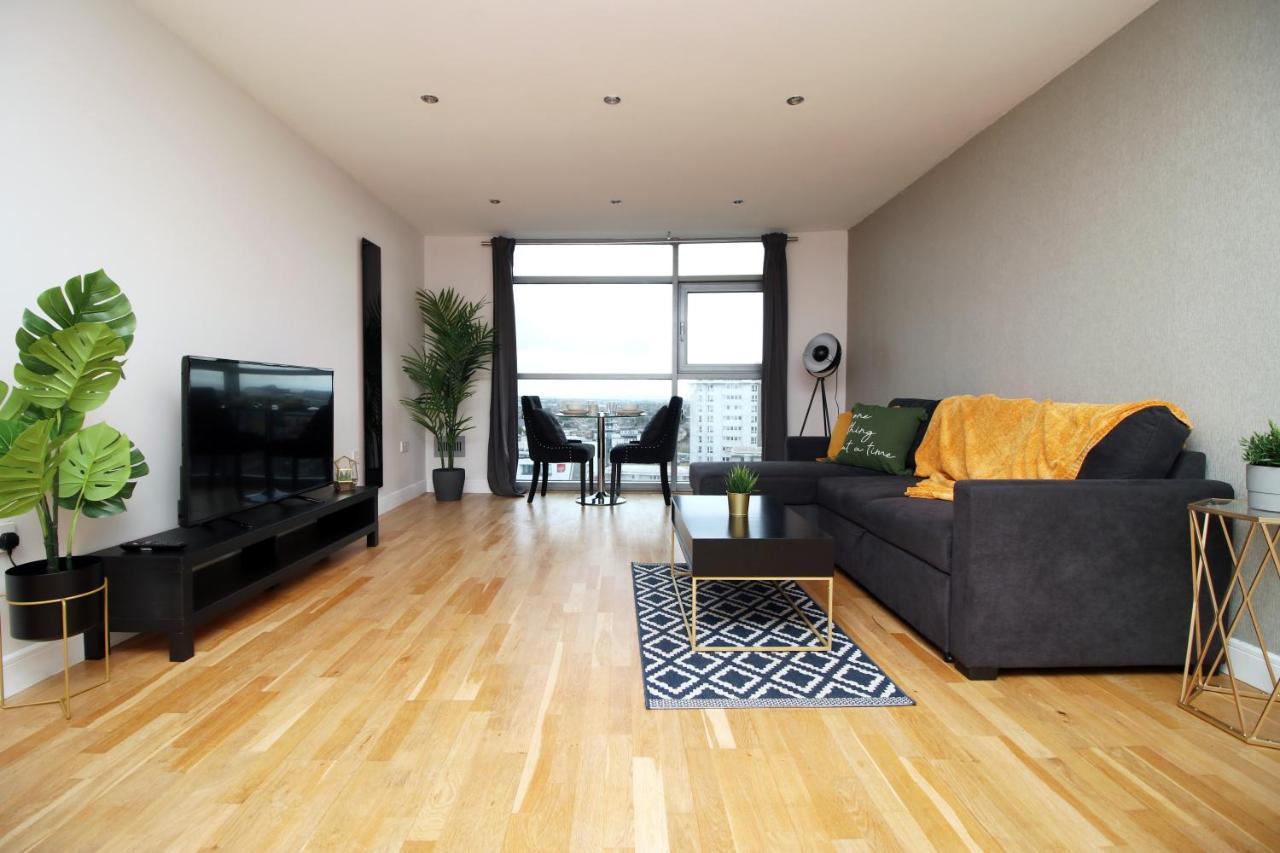 The View - Long Stay Offer - Modern Central Apartment And Parking By Cto Serviced Apartments Кардифф Экстерьер фото