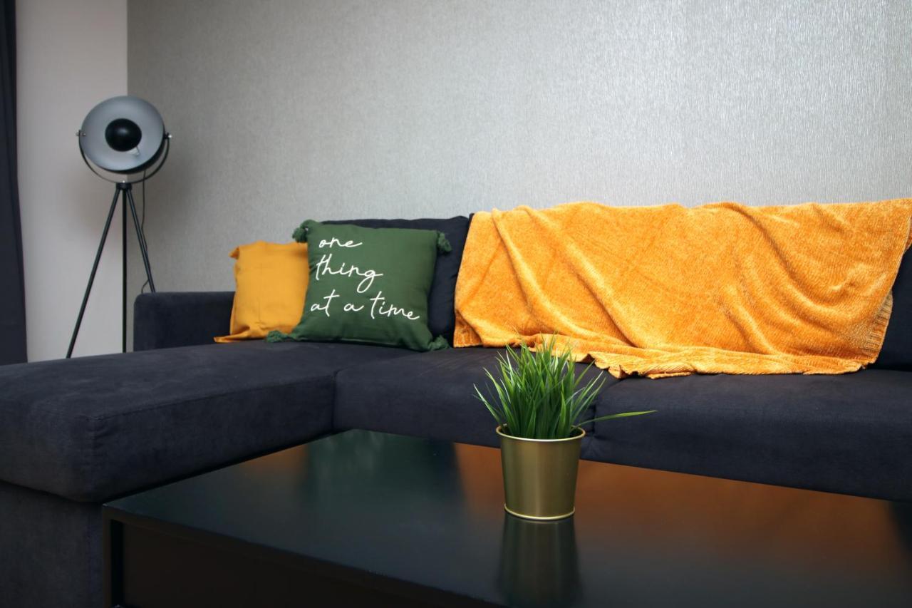 The View - Long Stay Offer - Modern Central Apartment And Parking By Cto Serviced Apartments Кардифф Экстерьер фото